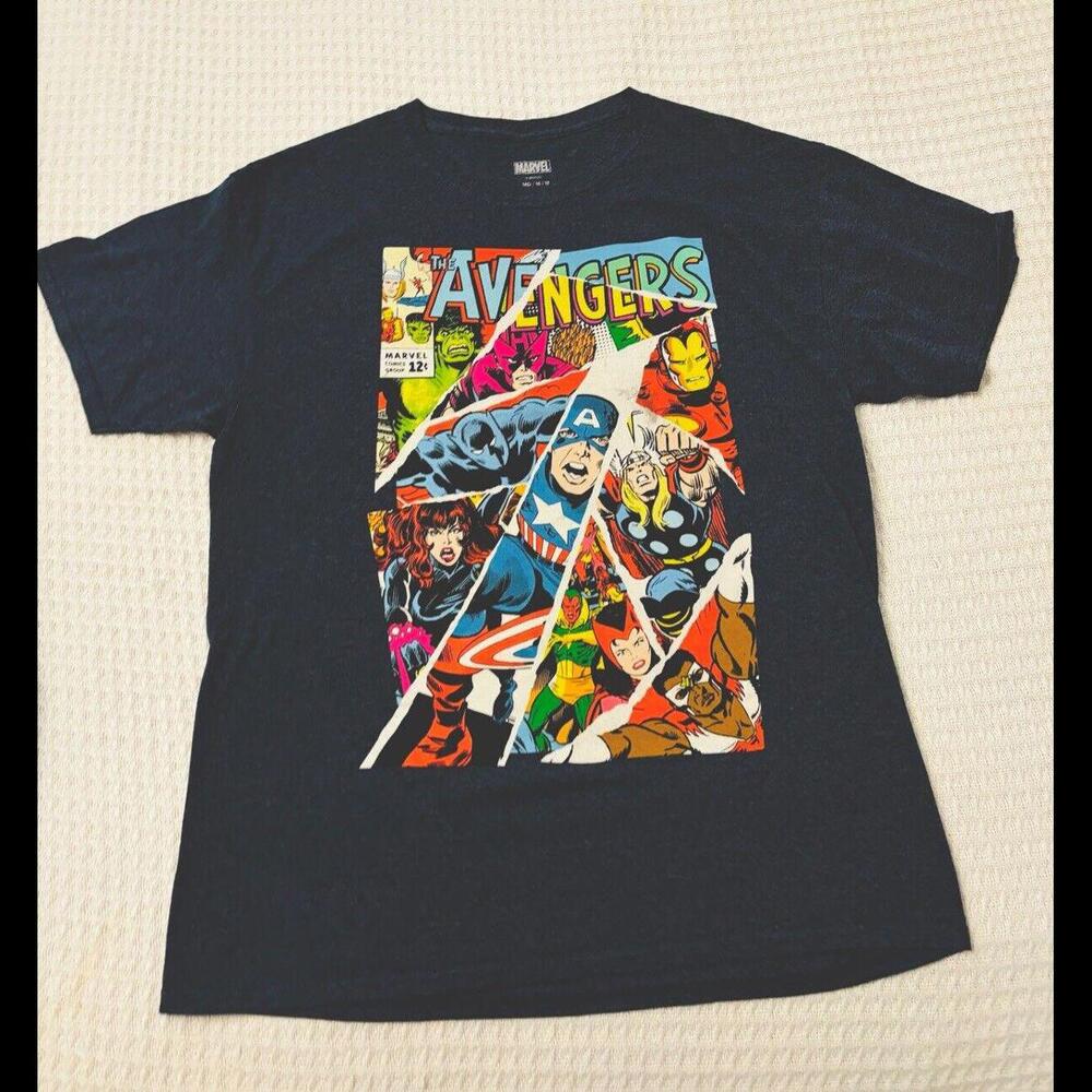 MARVEL AVENGERS Tshirt - Size Medium Captain Anerica
